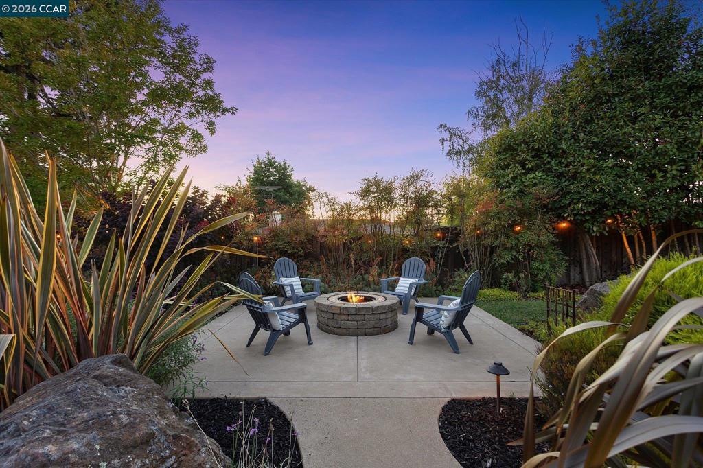 4572 Ewing Rd, Castro Valley, CA 94546