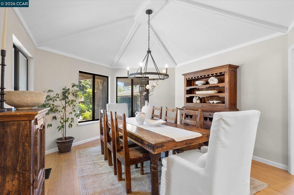 4572 Ewing Rd, Castro Valley, CA 94546