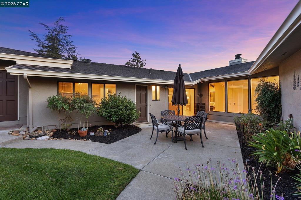 4572 Ewing Rd, Castro Valley, CA 94546