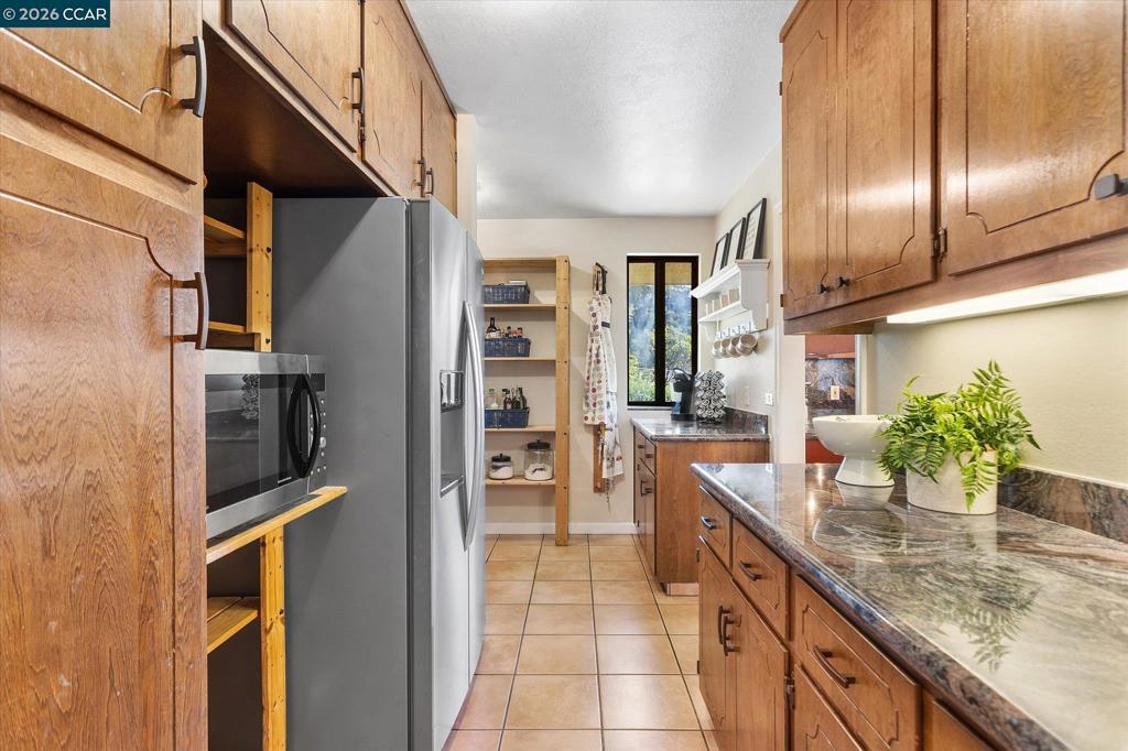 4572 Ewing Rd, Castro Valley, CA 94546