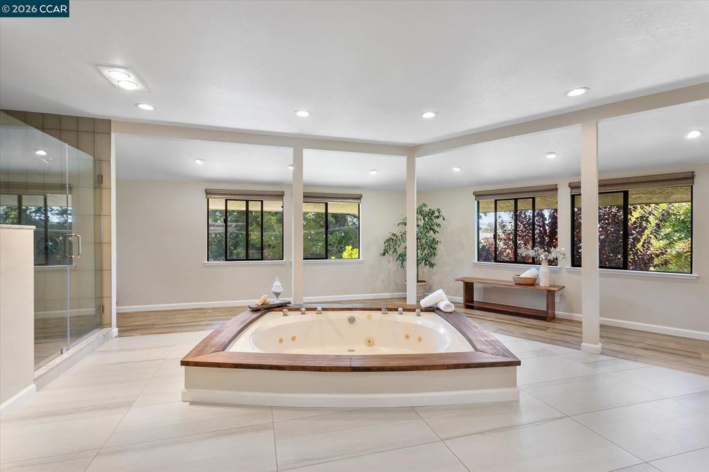 4572 Ewing Rd, Castro Valley, CA 94546