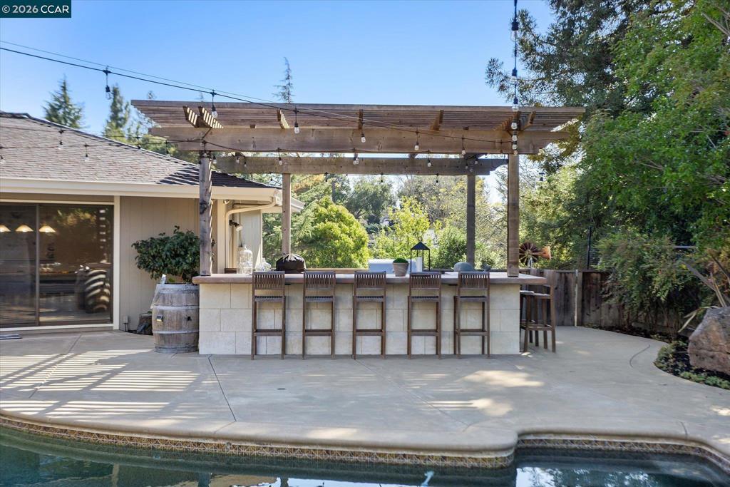 4572 Ewing Rd, Castro Valley, CA 94546