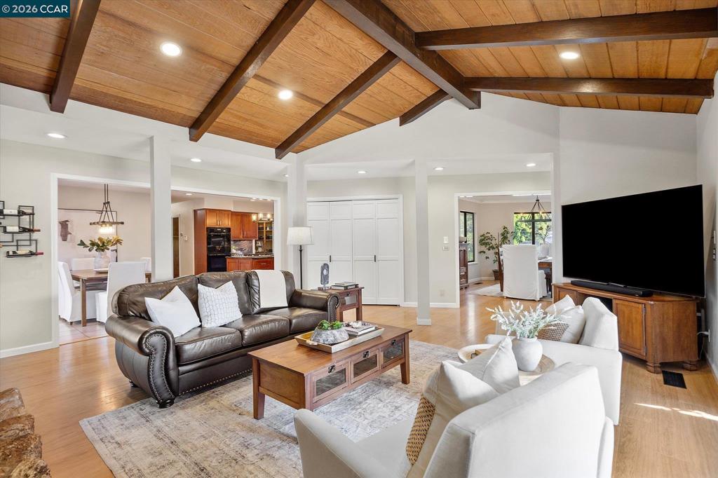 4572 Ewing Rd, Castro Valley, CA 94546