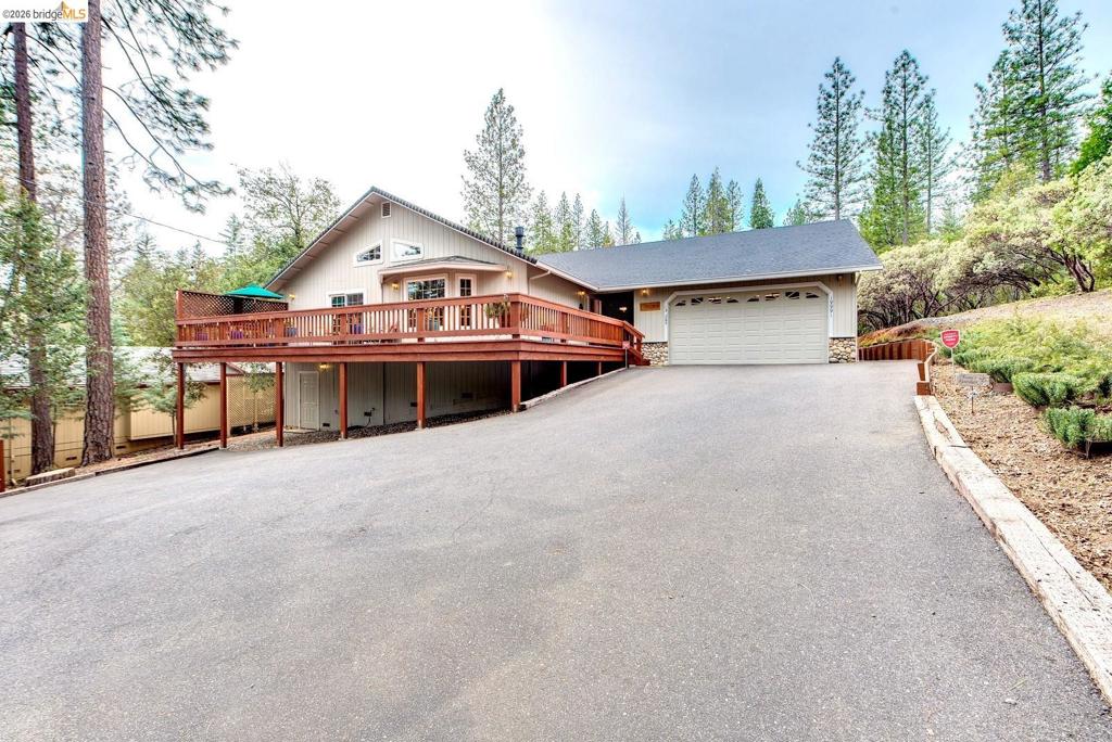 19991 Pine Mountain Dr., Groveland, CA 95321