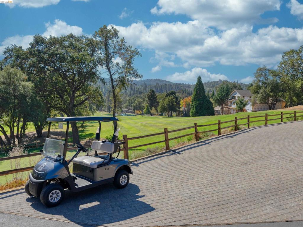 19991 Pine Mountain Dr., Groveland, CA 95321