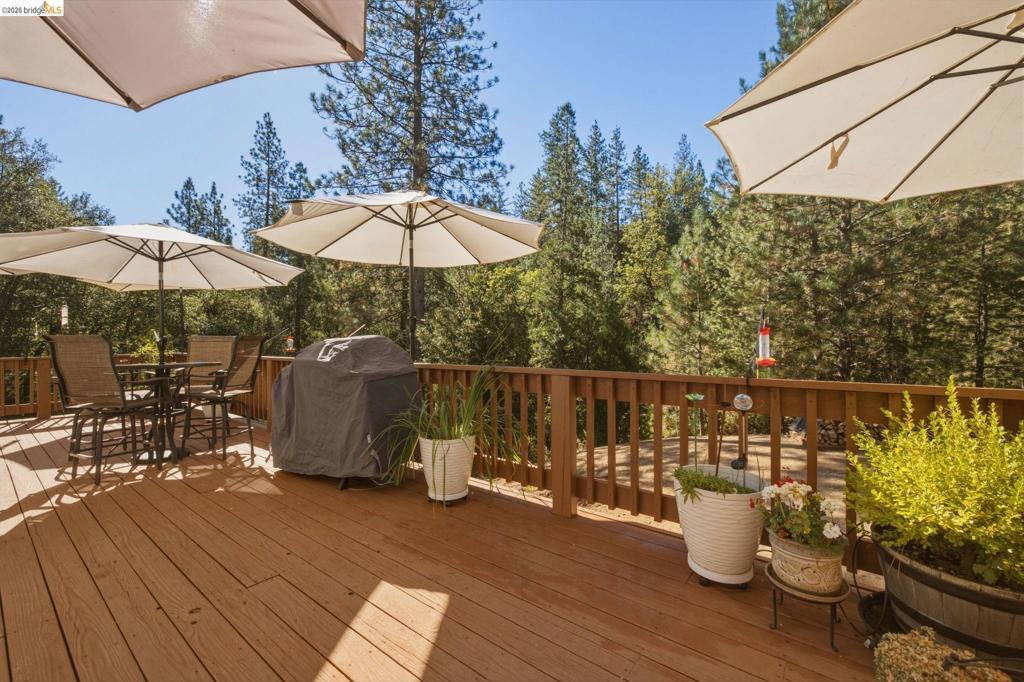 19991 Pine Mountain Dr., Groveland, CA 95321