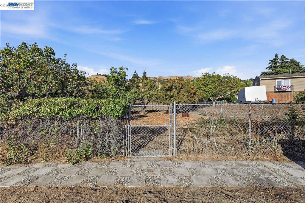 15159 Garcal Dr, San Jose, CA 95127
