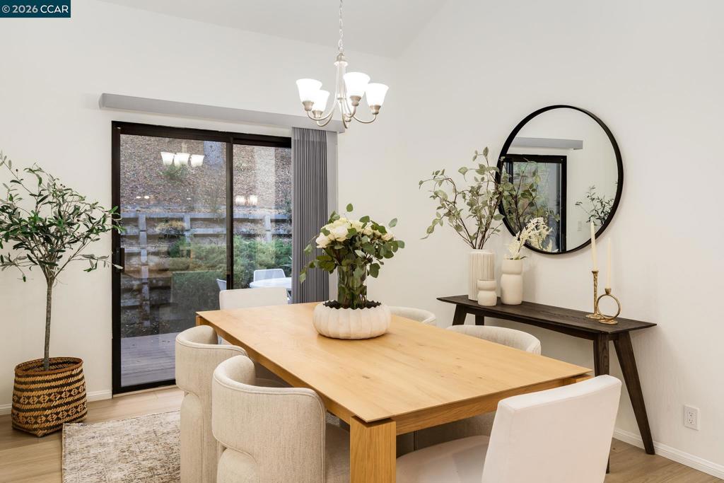 900 Augusta Dr, Moraga, CA 94556