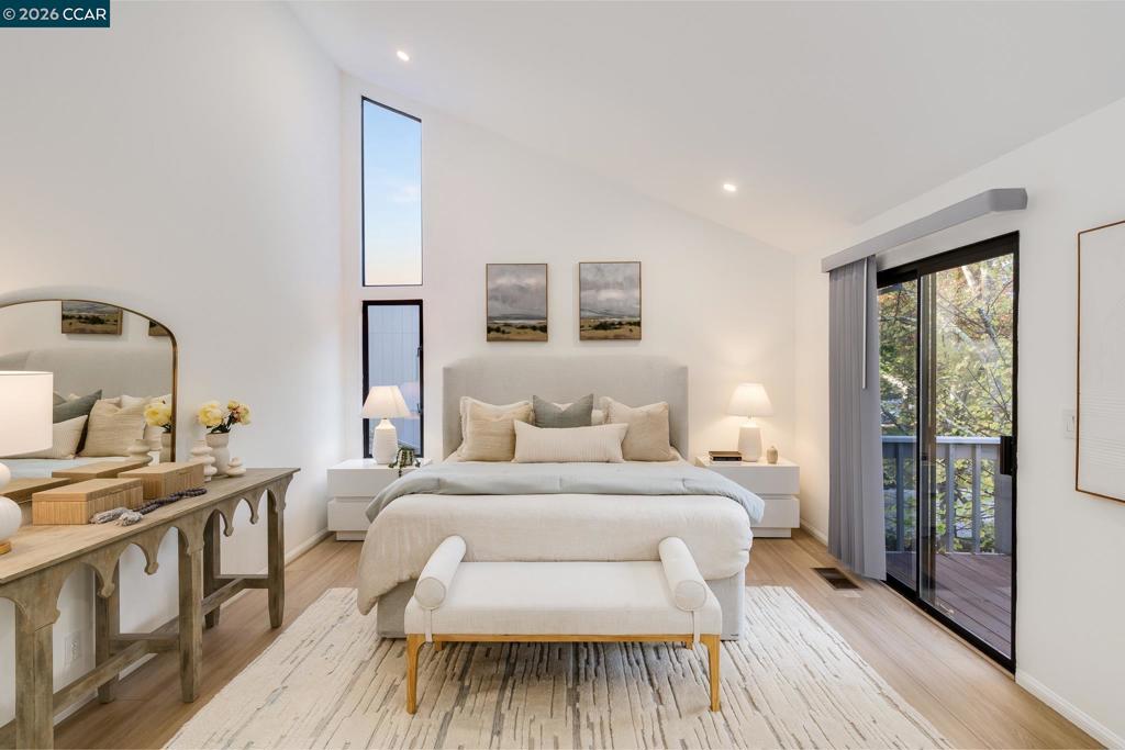 900 Augusta Dr, Moraga, CA 94556