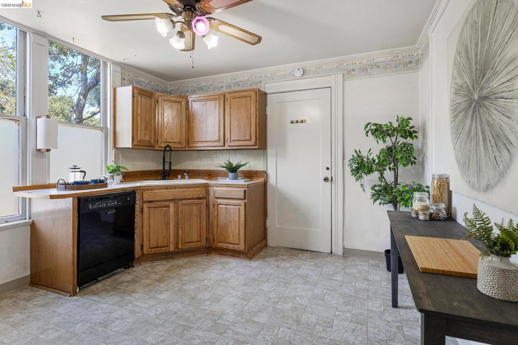 1915 Berryman St, Berkeley, CA 94709
