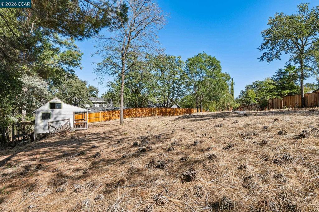2050 Buttner Rd, Pleasant Hill, CA 94523