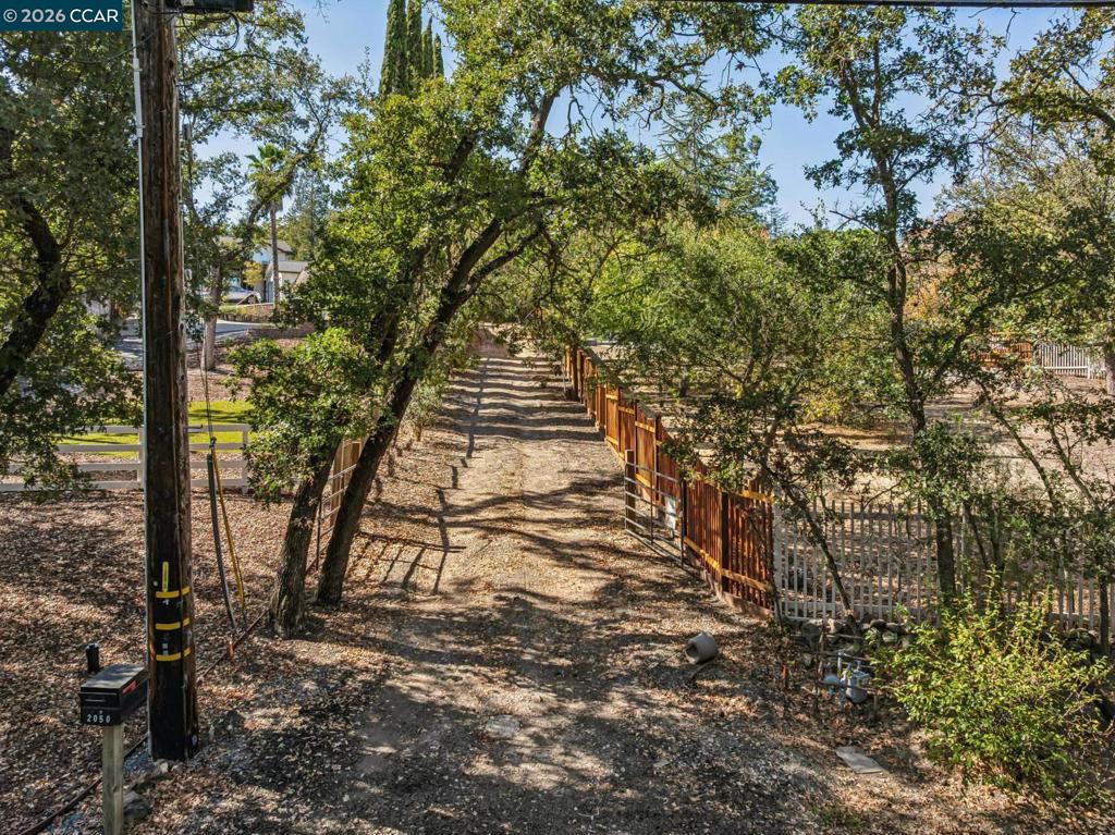 2050 Buttner Rd, Pleasant Hill, CA 94523