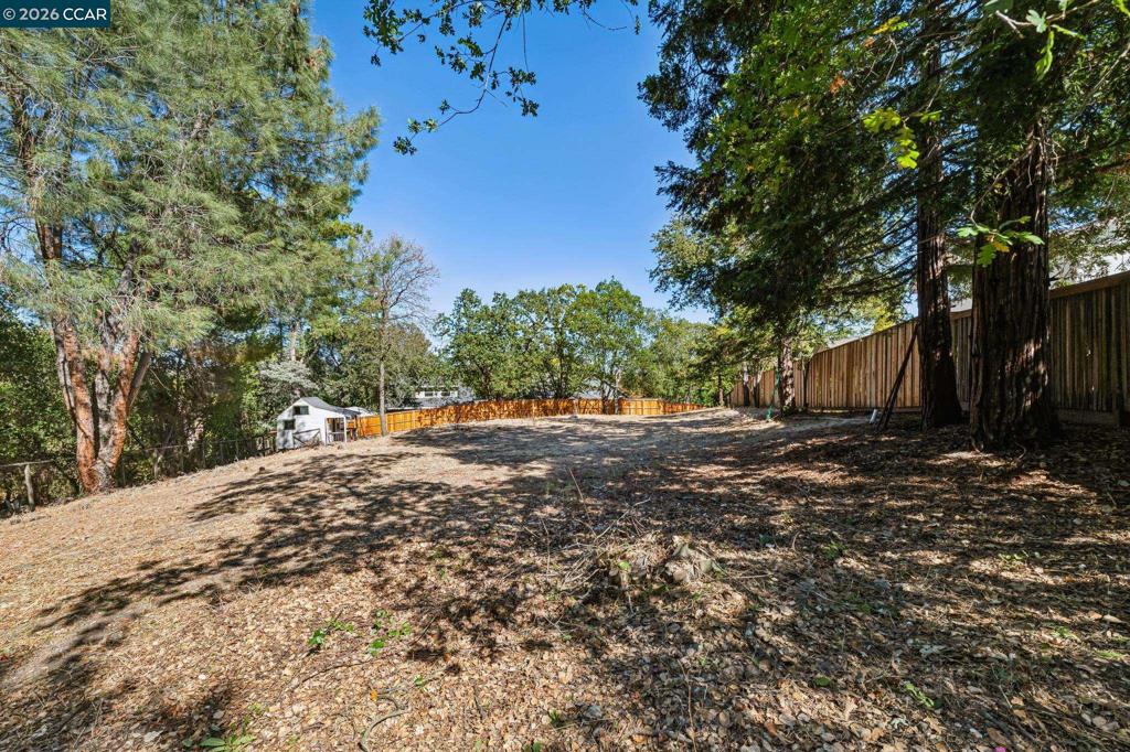 2050 Buttner Rd, Pleasant Hill, CA 94523