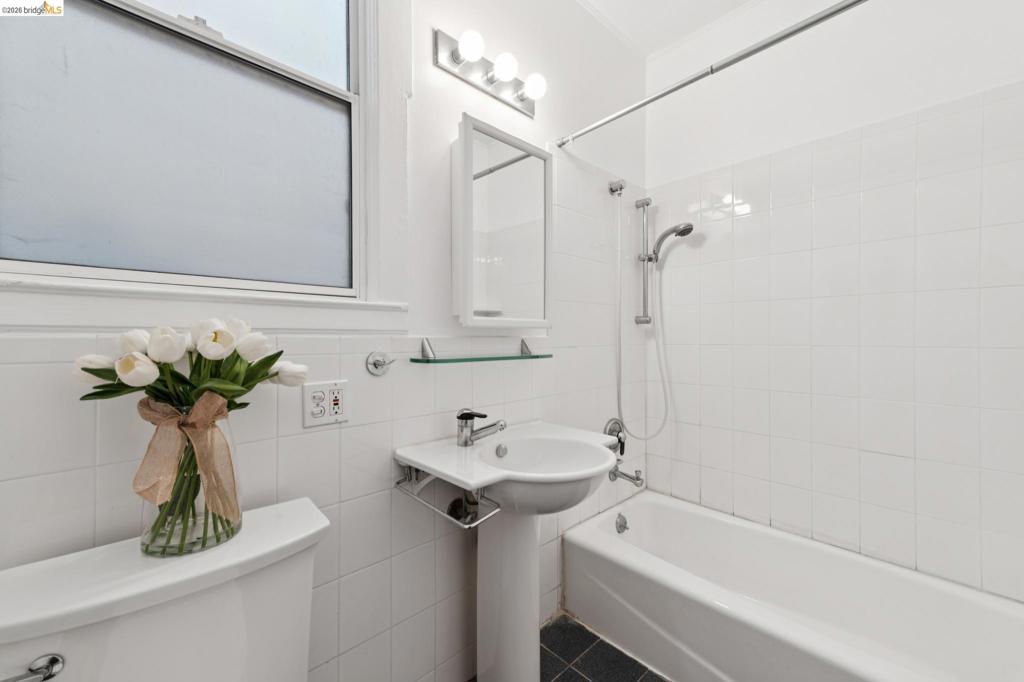 715 17Th Ave, San Francisco, CA 94121