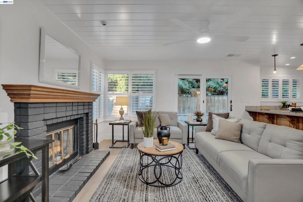 3520 Centennial Dr, Antioch, CA 94509