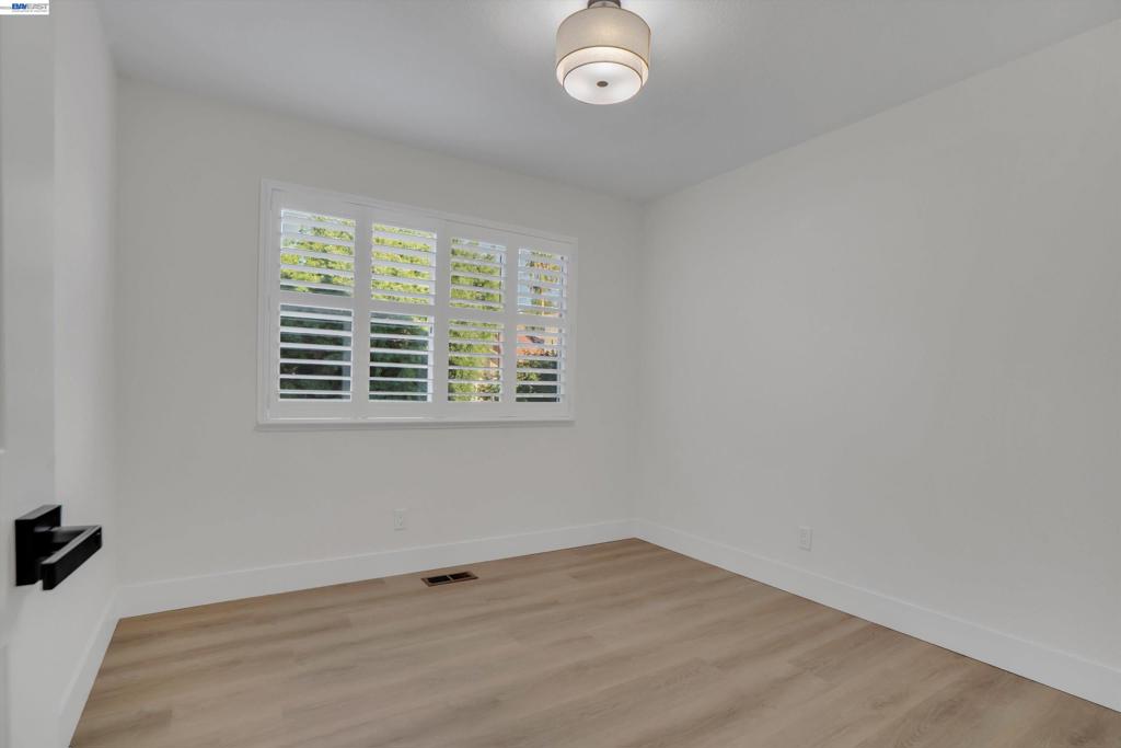 3520 Centennial Dr, Antioch, CA 94509