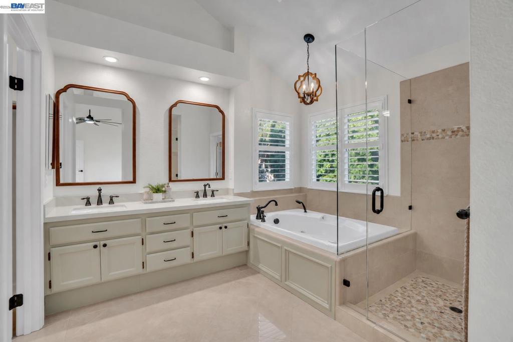 3520 Centennial Dr, Antioch, CA 94509