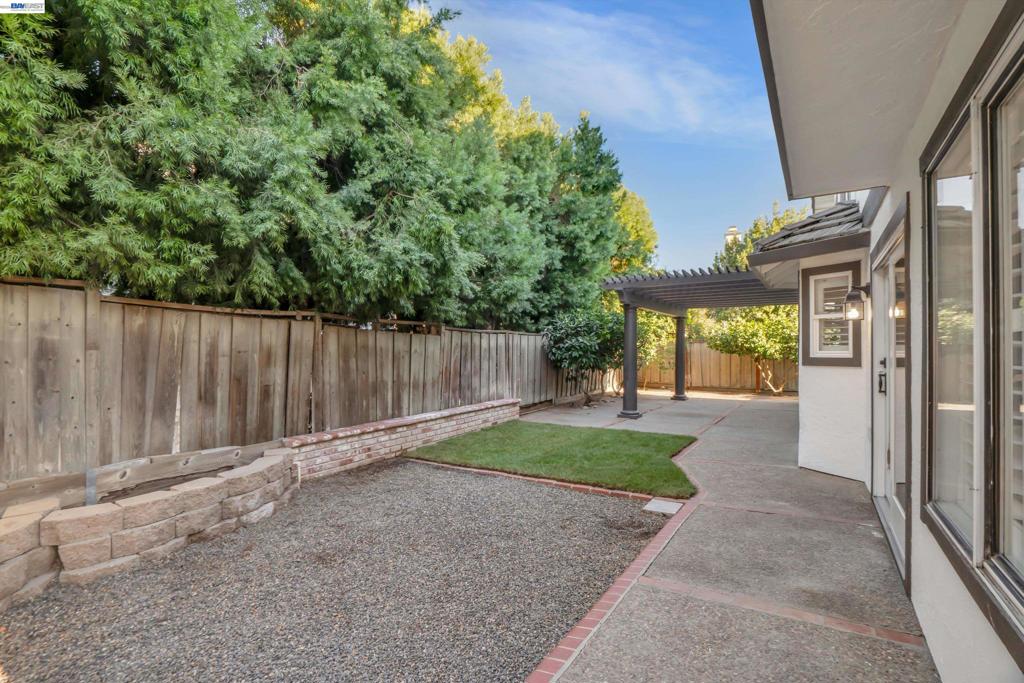 3520 Centennial Dr, Antioch, CA 94509