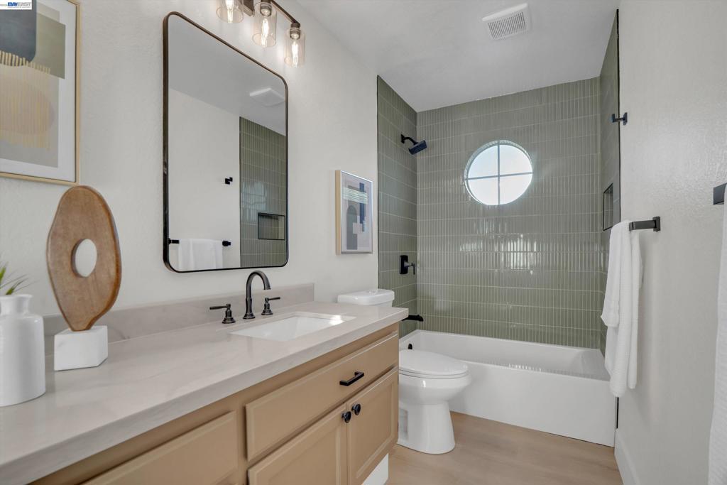 3520 Centennial Dr, Antioch, CA 94509