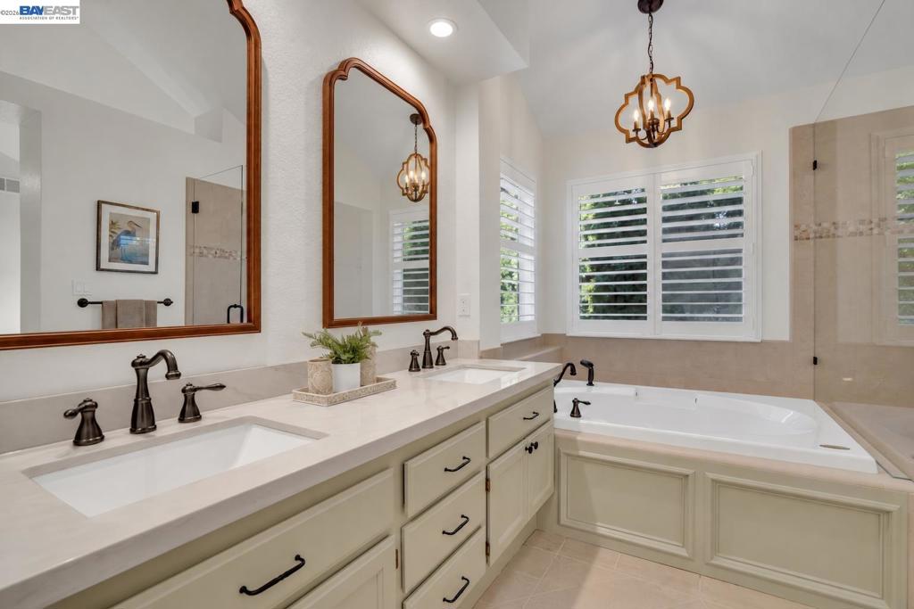 3520 Centennial Dr, Antioch, CA 94509