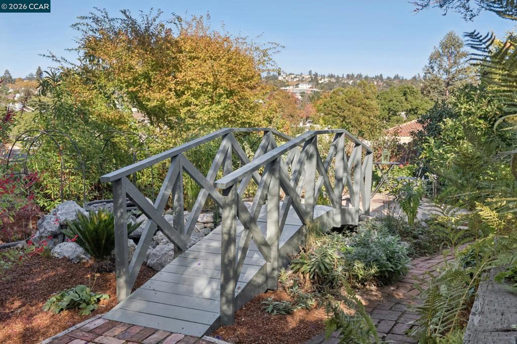 540 Boulevard Way, Piedmont, CA 94610