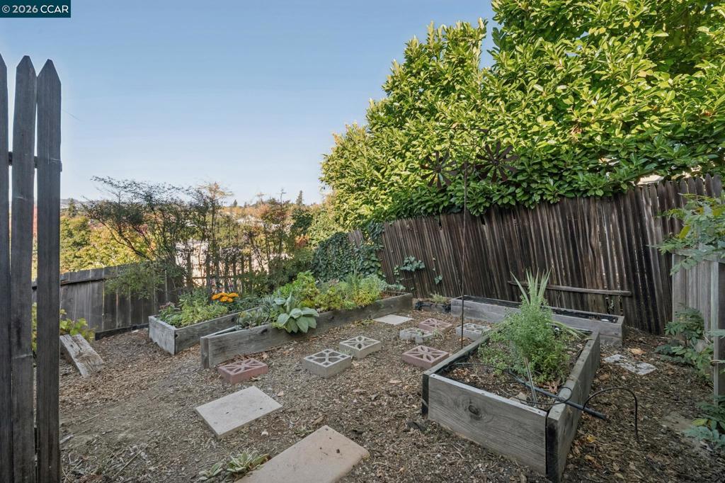 540 Boulevard Way, Piedmont, CA 94610