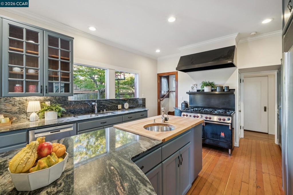 540 Boulevard Way, Piedmont, CA 94610