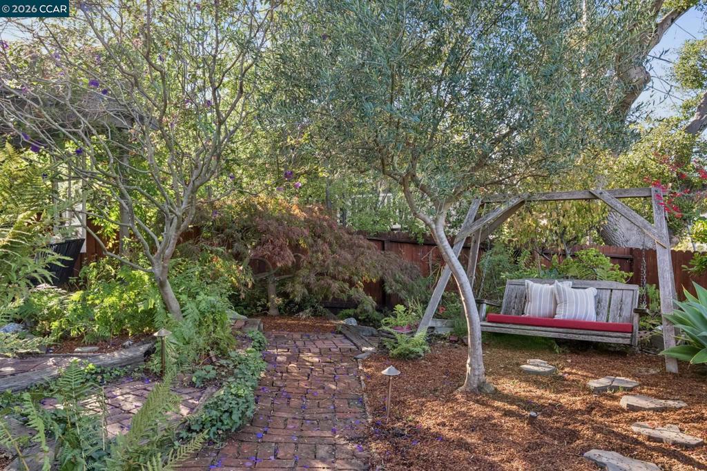540 Boulevard Way, Piedmont, CA 94610