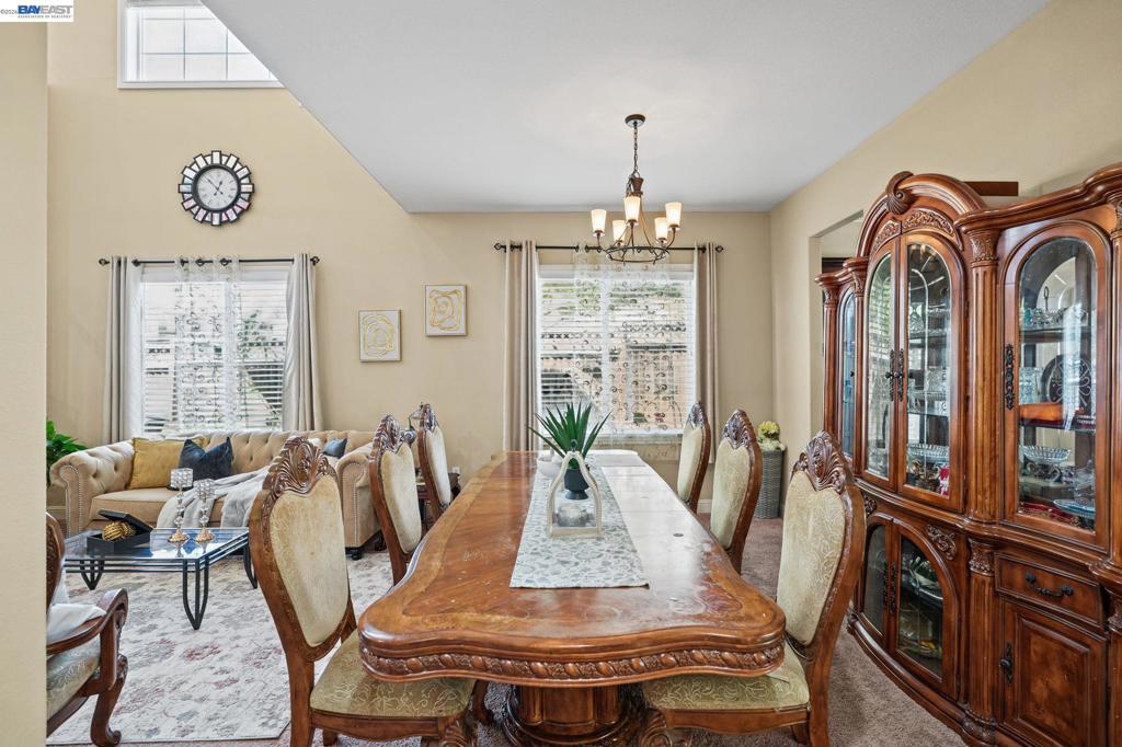 9701 Sara Ann Ct, Dublin, CA 94568