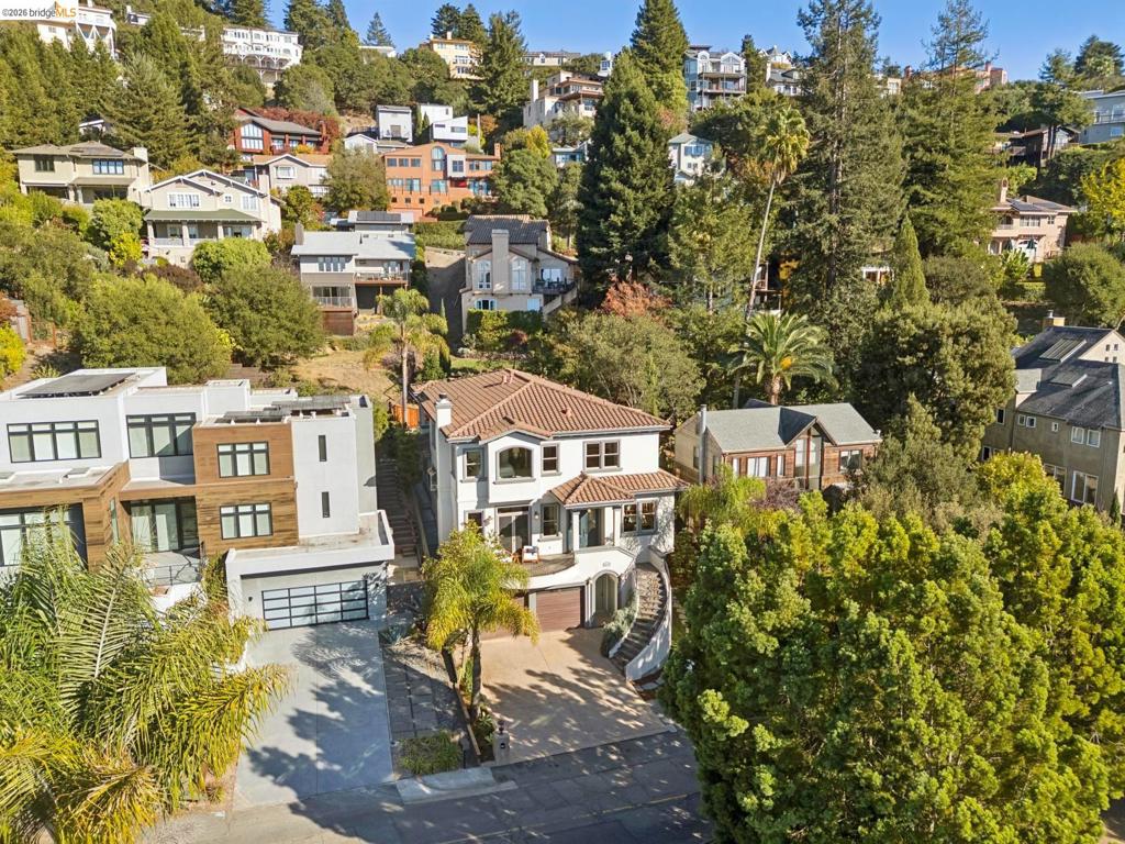 7023 Broadway Ter, Oakland, CA 94611 7023 Broadway Ter, Oakland, CA 94611