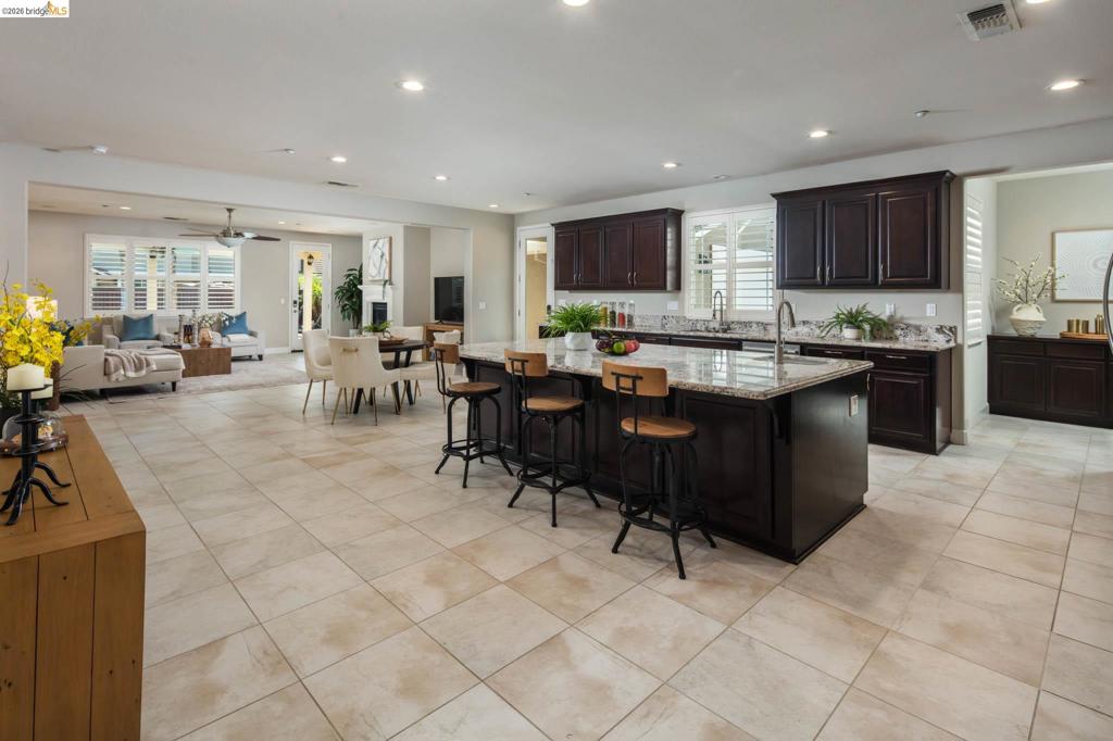 636 Ward Creek Ct, Brentwood, CA 94513