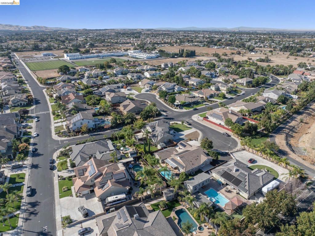 636 Ward Creek Ct, Brentwood, CA 94513