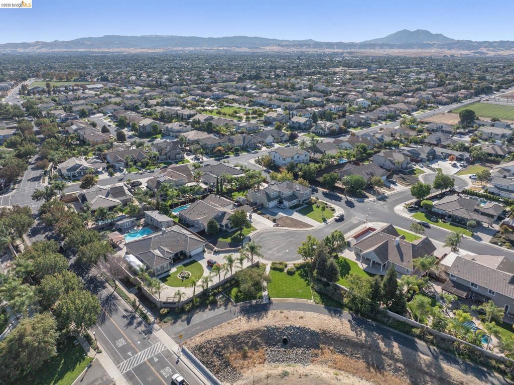 636 Ward Creek Ct, Brentwood, CA 94513