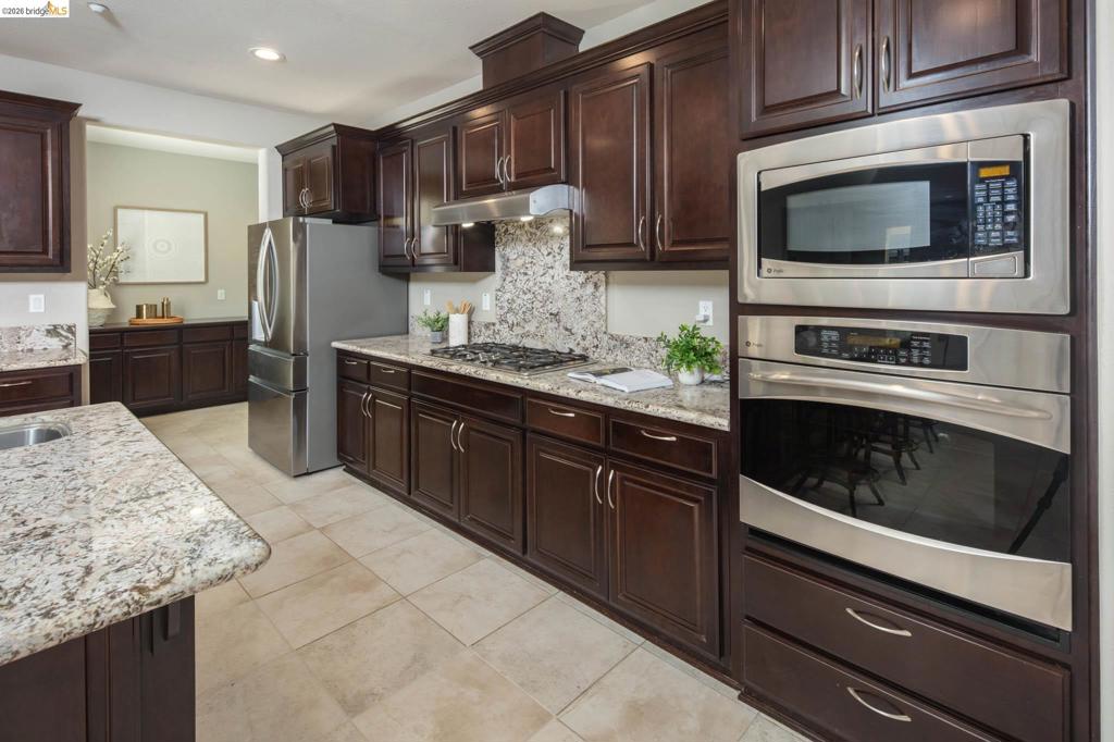 636 Ward Creek Ct, Brentwood, CA 94513