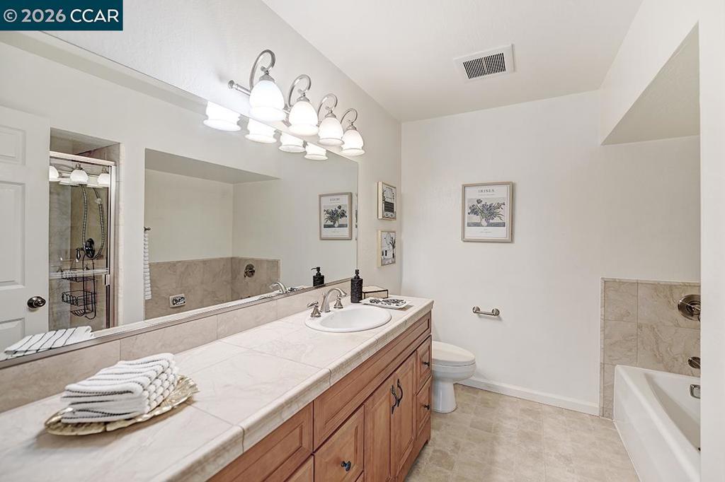 1309 Skycrest Dr, #5, Walnut Creek, CA 94595