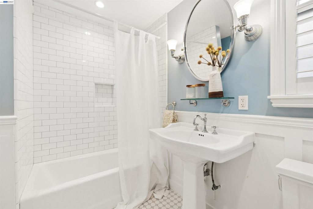 524 27th Ave, San Francisco, CA 94121-2856