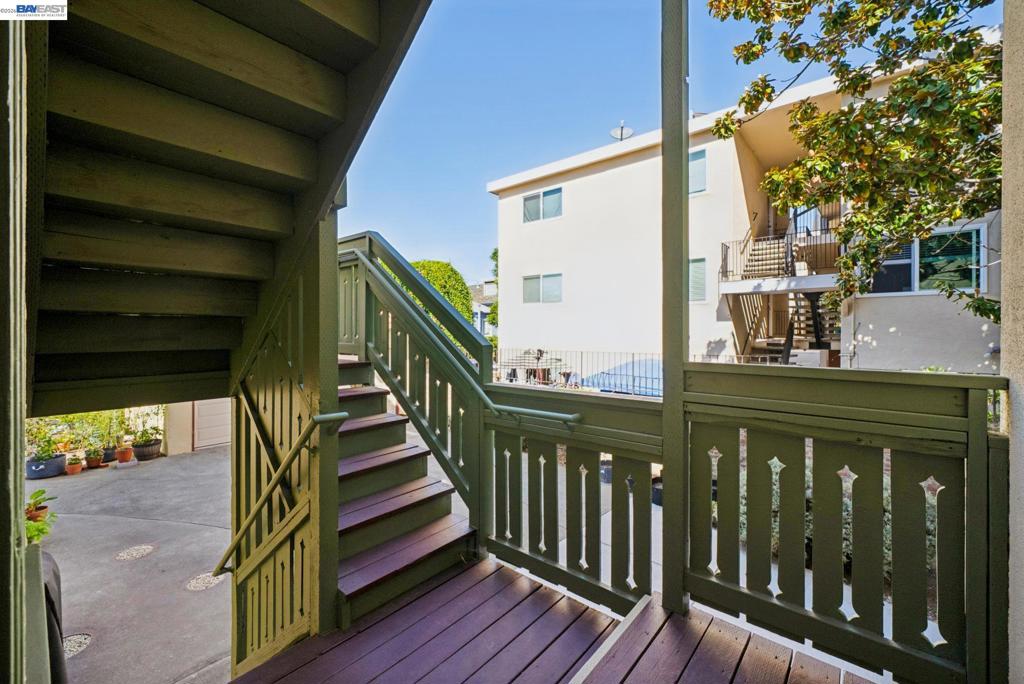 1525 Chestnut St, Alameda, CA 94501