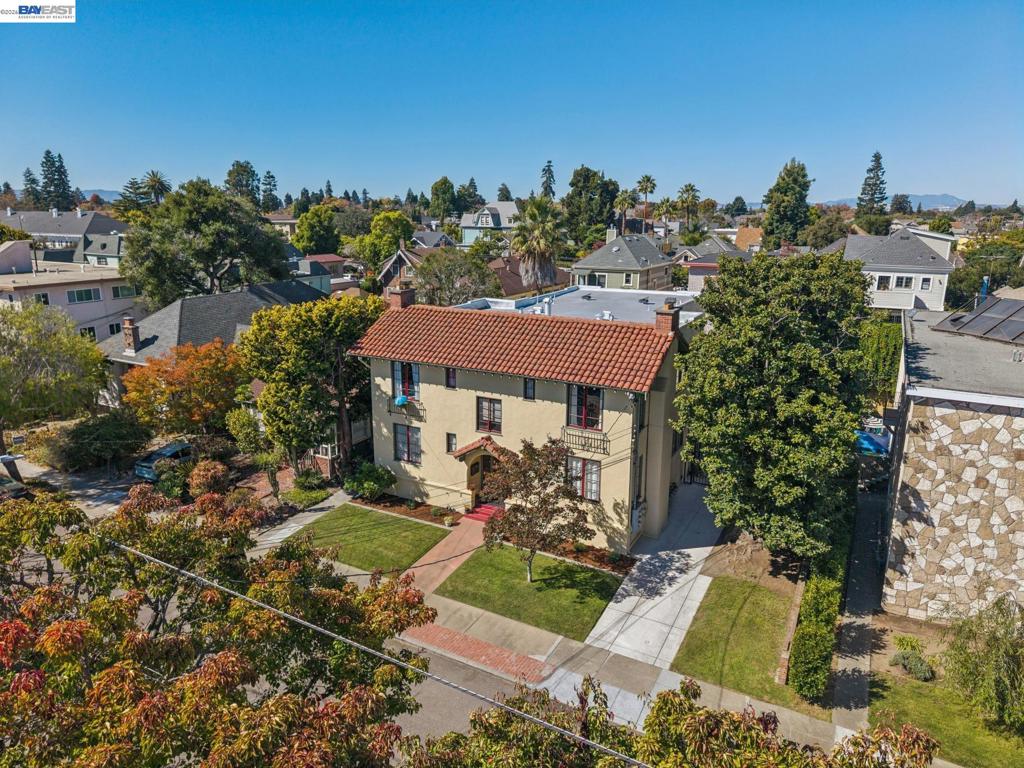 1525 Chestnut St, Alameda, CA 94501