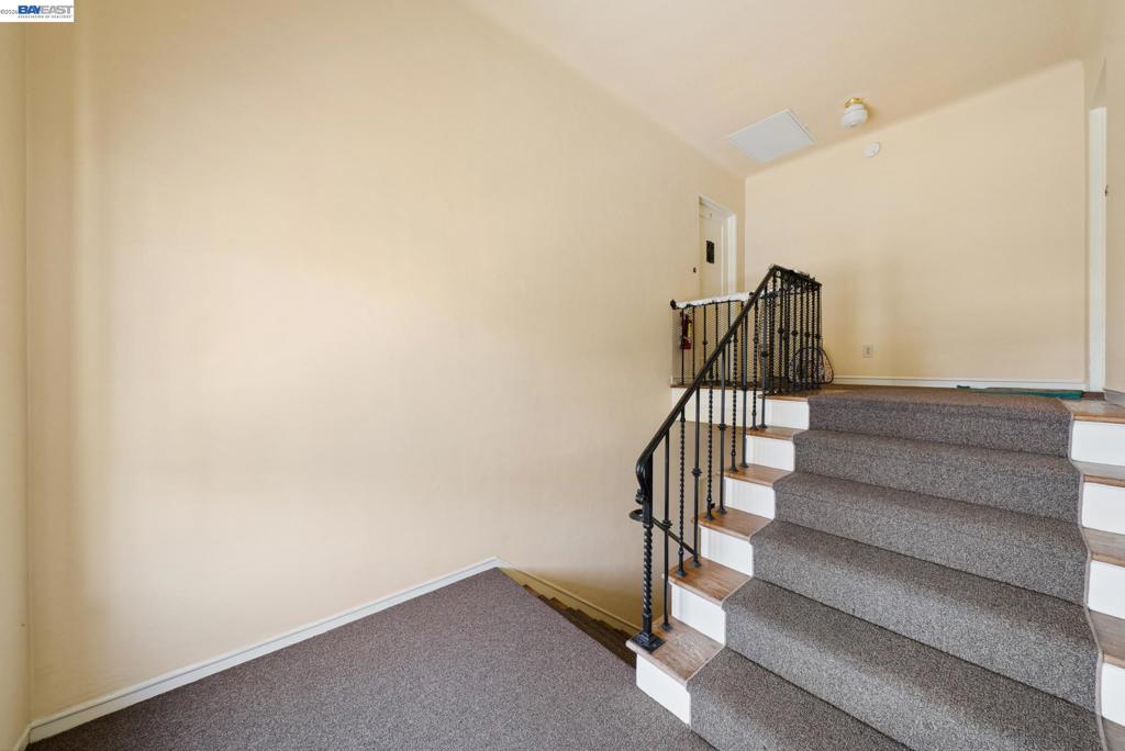 1525 Chestnut St, Alameda, CA 94501