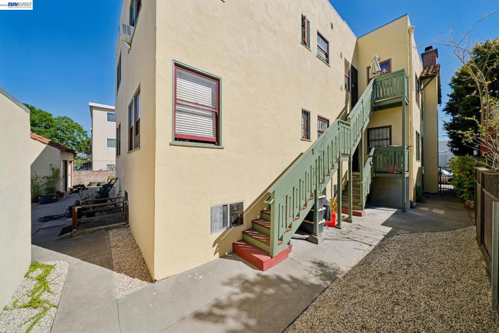 1525 Chestnut St, Alameda, CA 94501
