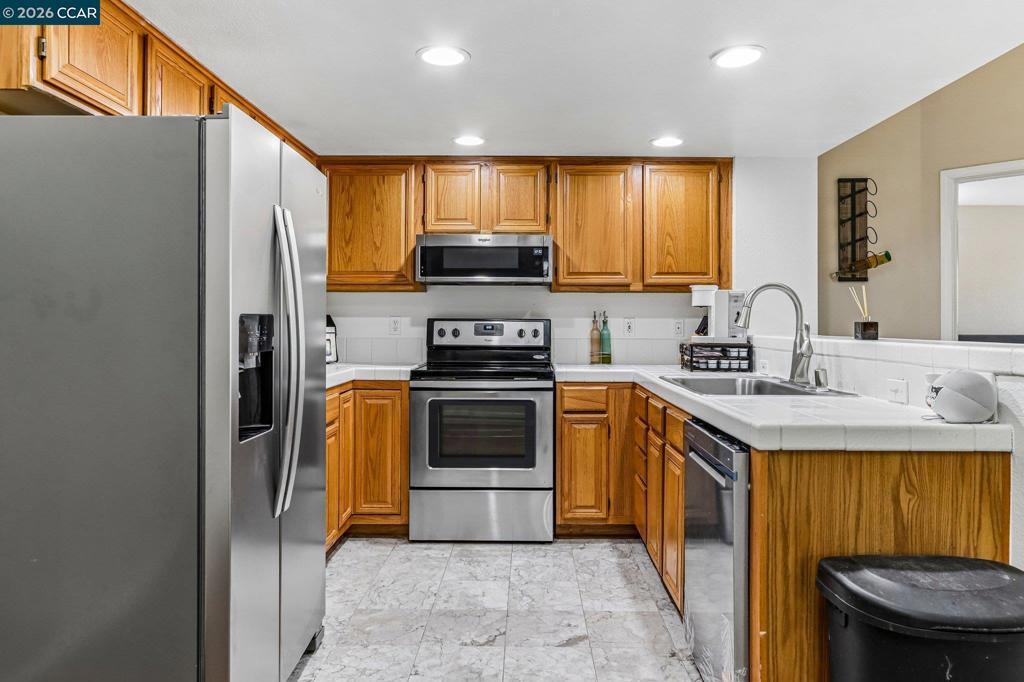 204 Stone Pine Ln, San Ramon, CA 94583