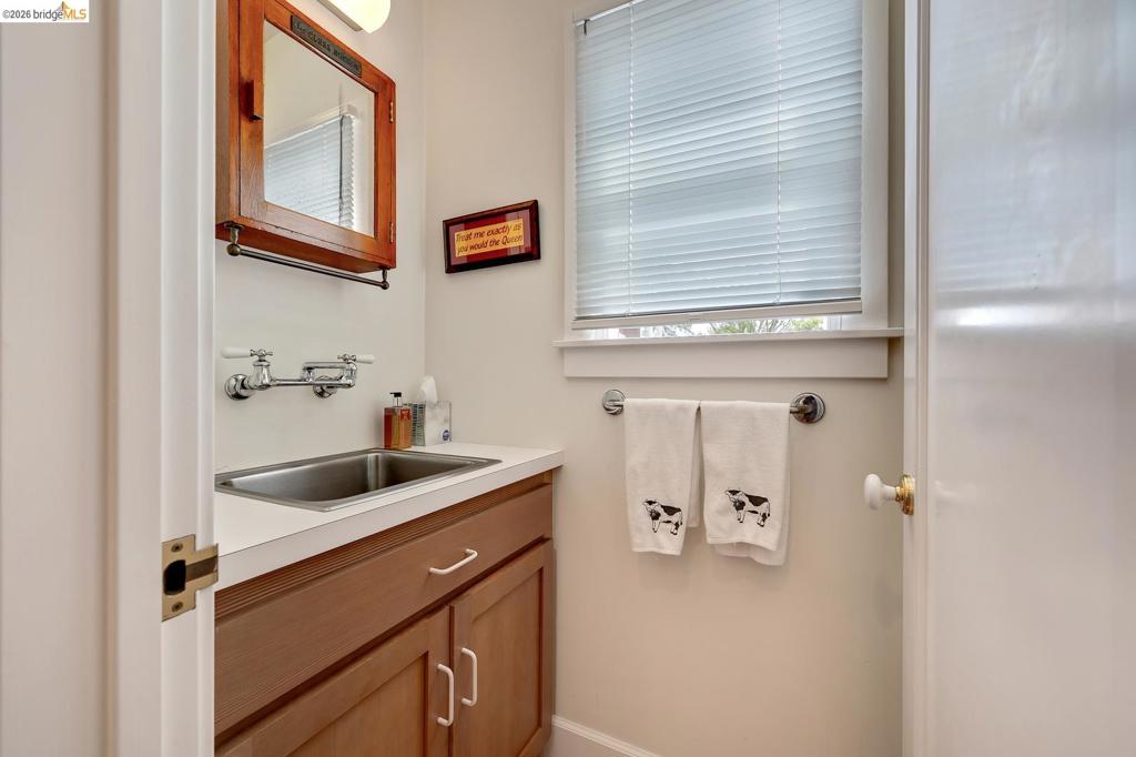 3369 Westside RD, Healdsburg, CA 95448