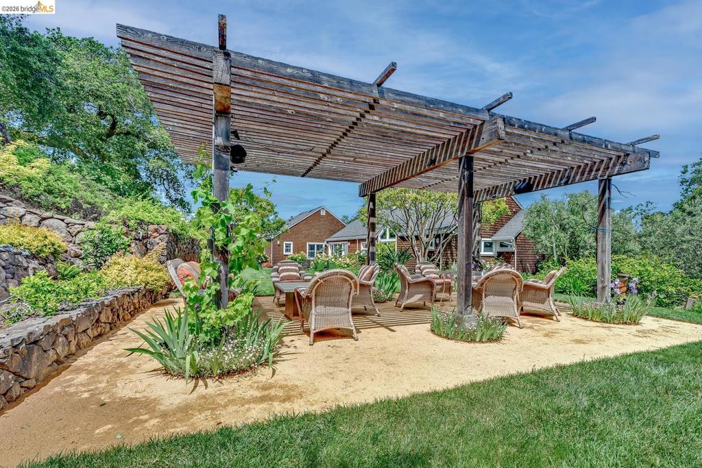 3369 Westside RD, Healdsburg, CA 95448
