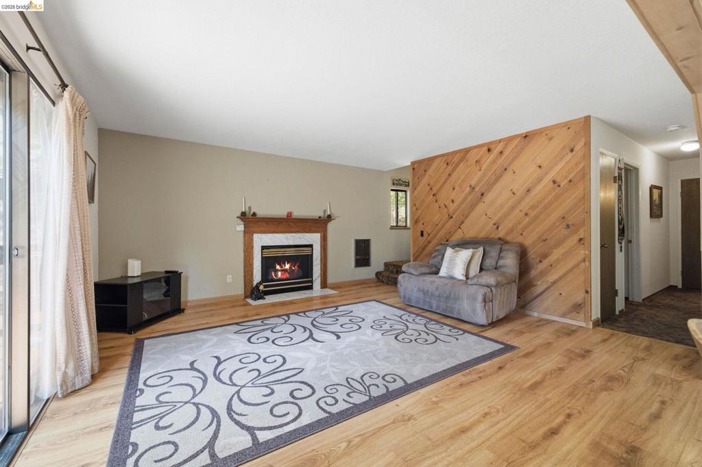 23593 Lakewood Dr, Twain Harte, CA 95383