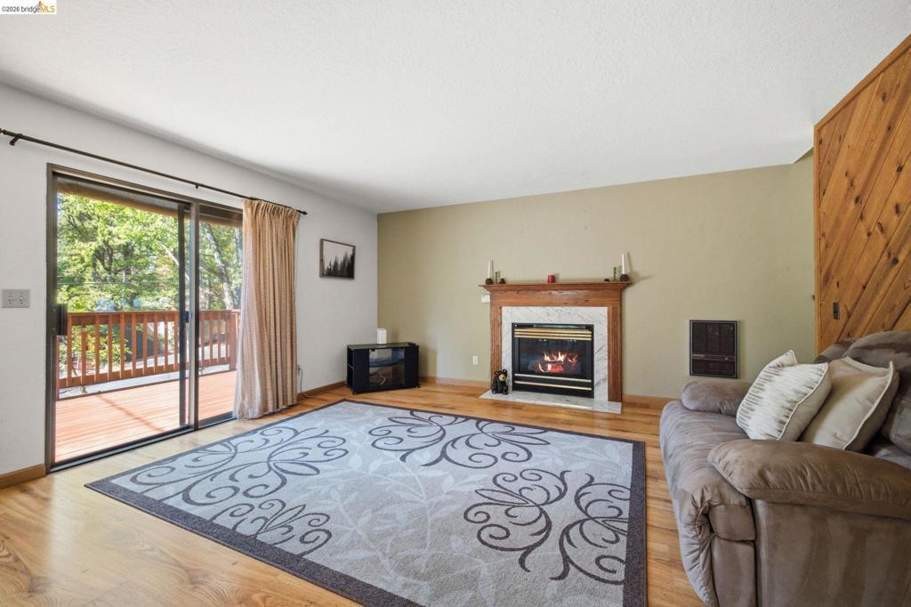 23593 Lakewood Dr, Twain Harte, CA 95383