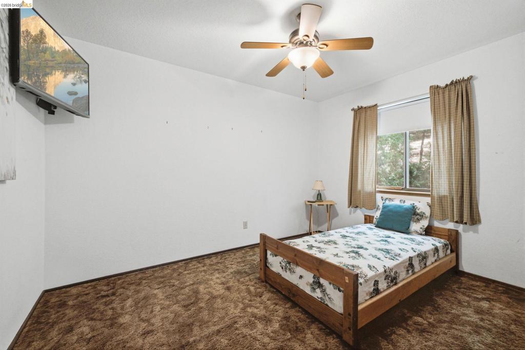 23593 Lakewood Dr, Twain Harte, CA 95383