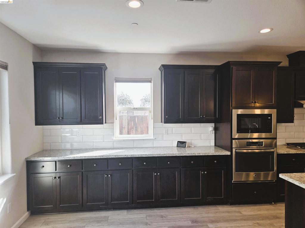 544 Brinwood Way, Oakley, CA 94561