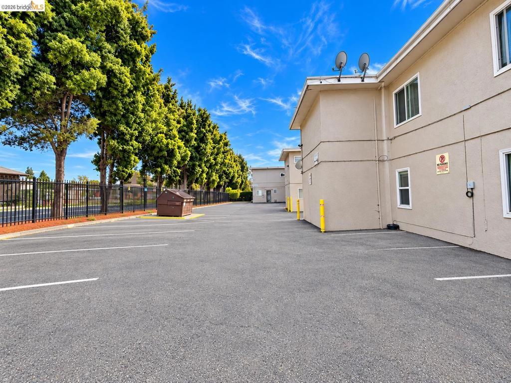 2223 Bonar St, Berkeley, CA 94702