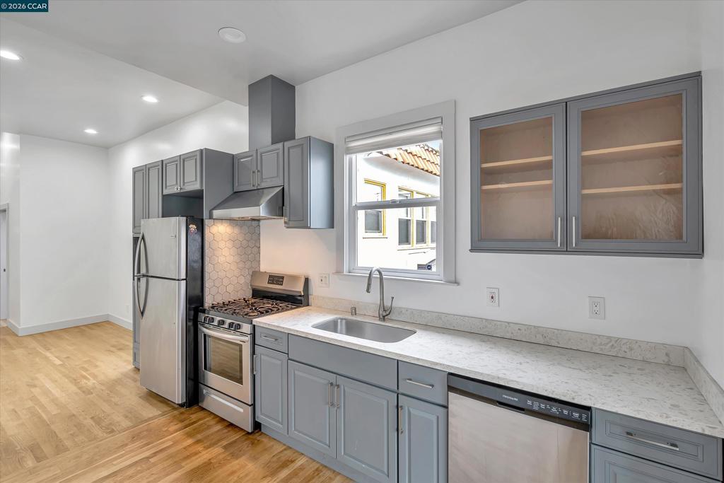 1642 14th St, Oakland, CA 94607