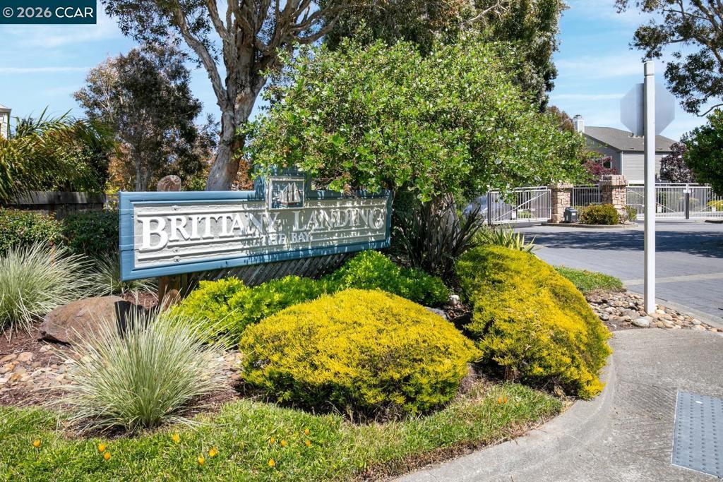 28 Shepardson Ln, Alameda, CA 94502